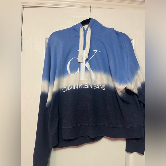 XL - Calvin Klein Cropped Hoodie - Picture 1 of 3
